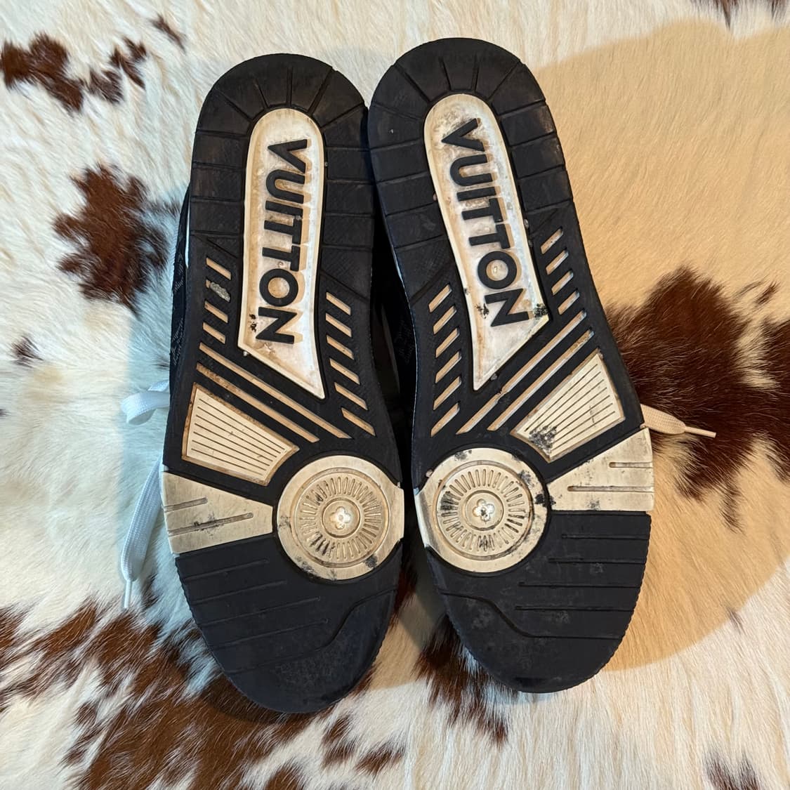 [정품,하자o] 루이비통 트레이너 7사이즈 (265-270) 판매합니다 상품이미지4