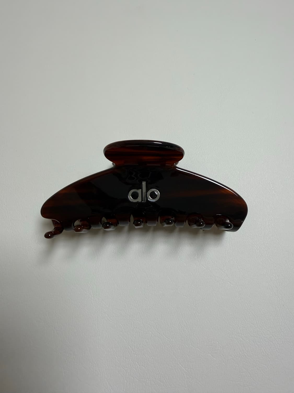 alo 알로요가 집게핀 헤어 클립 90's Claw Clip (톨토이즈) 상품이미지2