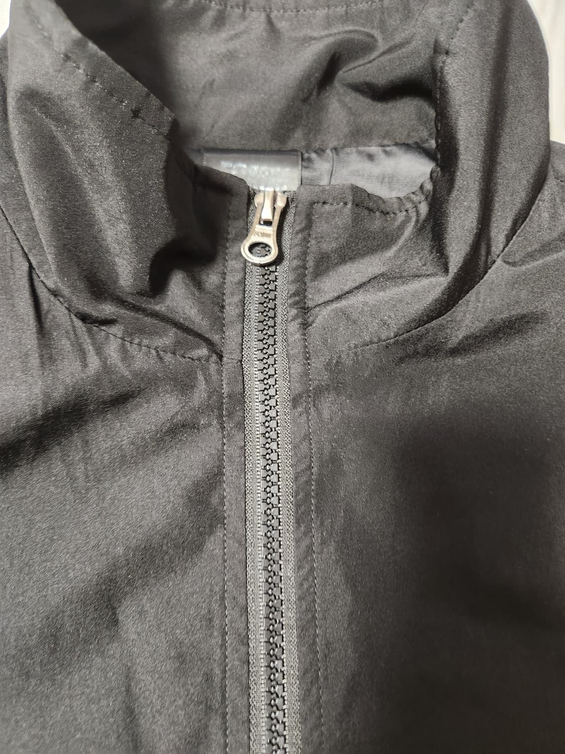 새상품급)FCMM 바람막이 사이즈110(xxl)

여러 중고사이트에도 같 상품이미지2