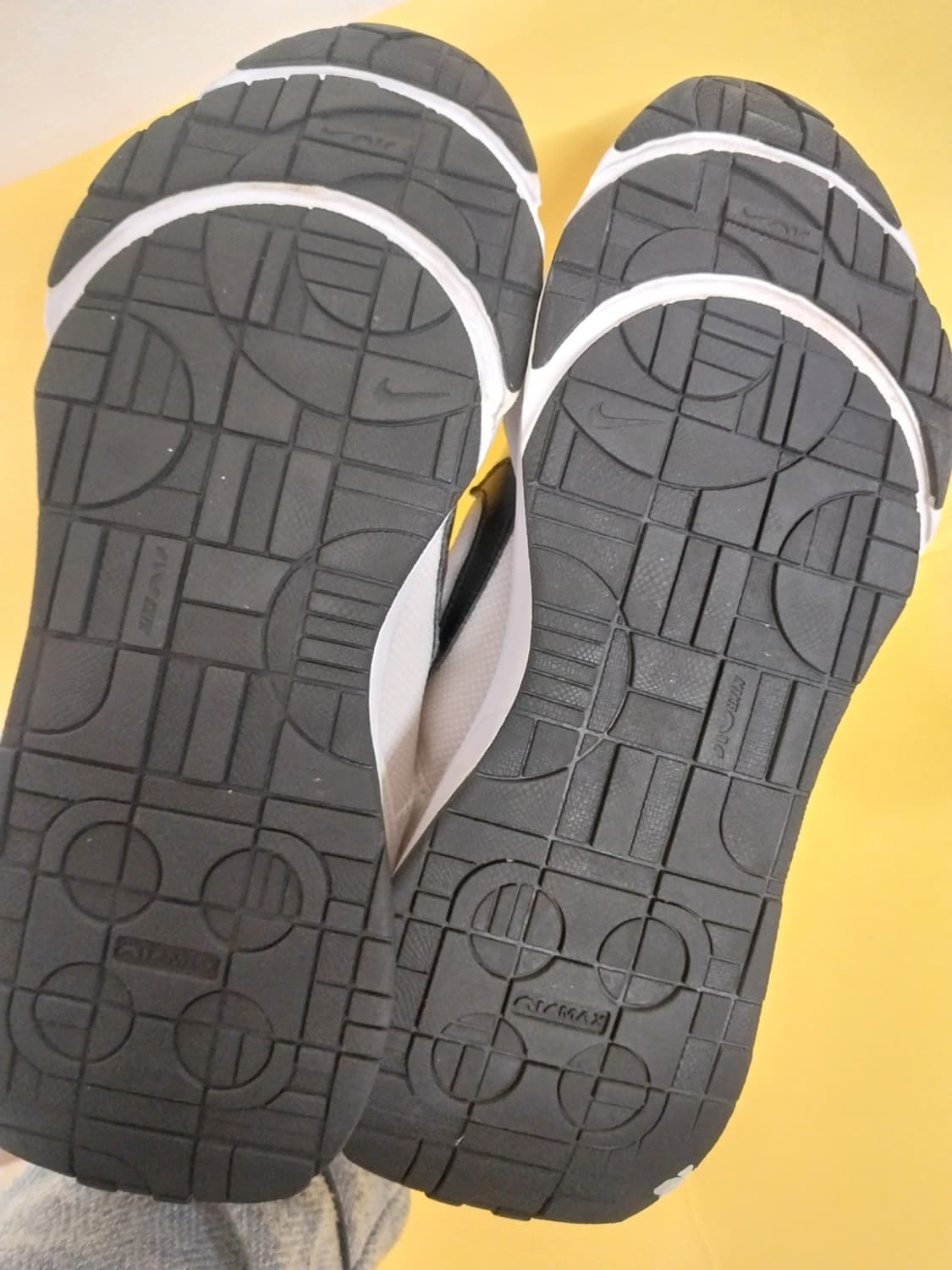 남성 나이키 에어맥스 인터락 라이트 운동화 (280) 상품이미지8