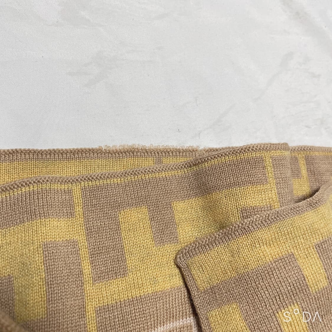 펜디 FF 로고 머플러 숄 상품이미지8