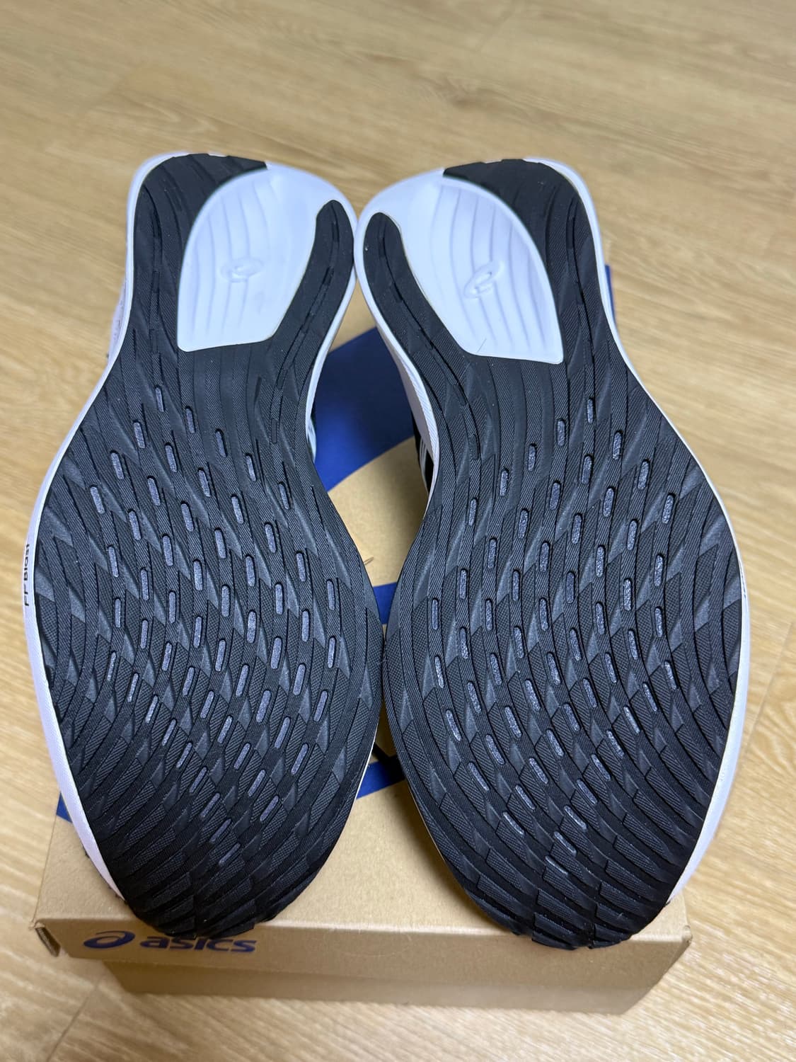 아식스 매직스피드W 검흰 (225) 상품이미지5