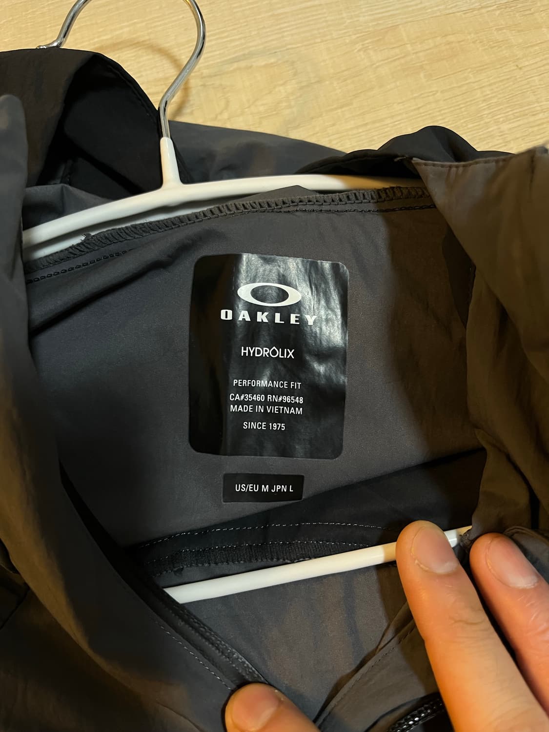 오클리 아노락 바람막이 팔아요! 상품이미지3