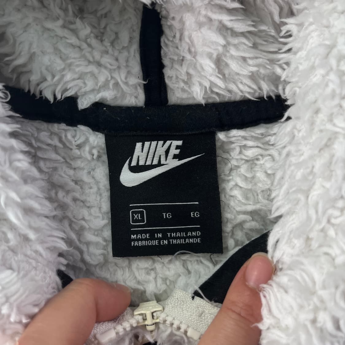 W 100 나이키 양털 플리스 후드집업  상품이미지3
