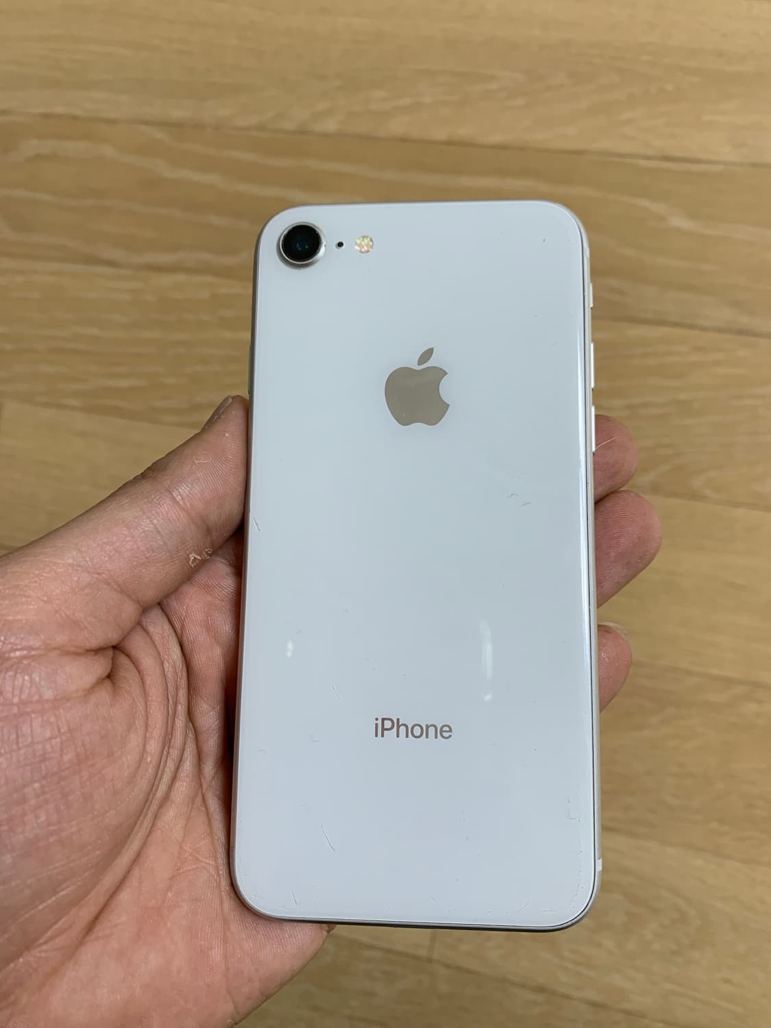 아이폰8실버64GB 상품이미지2