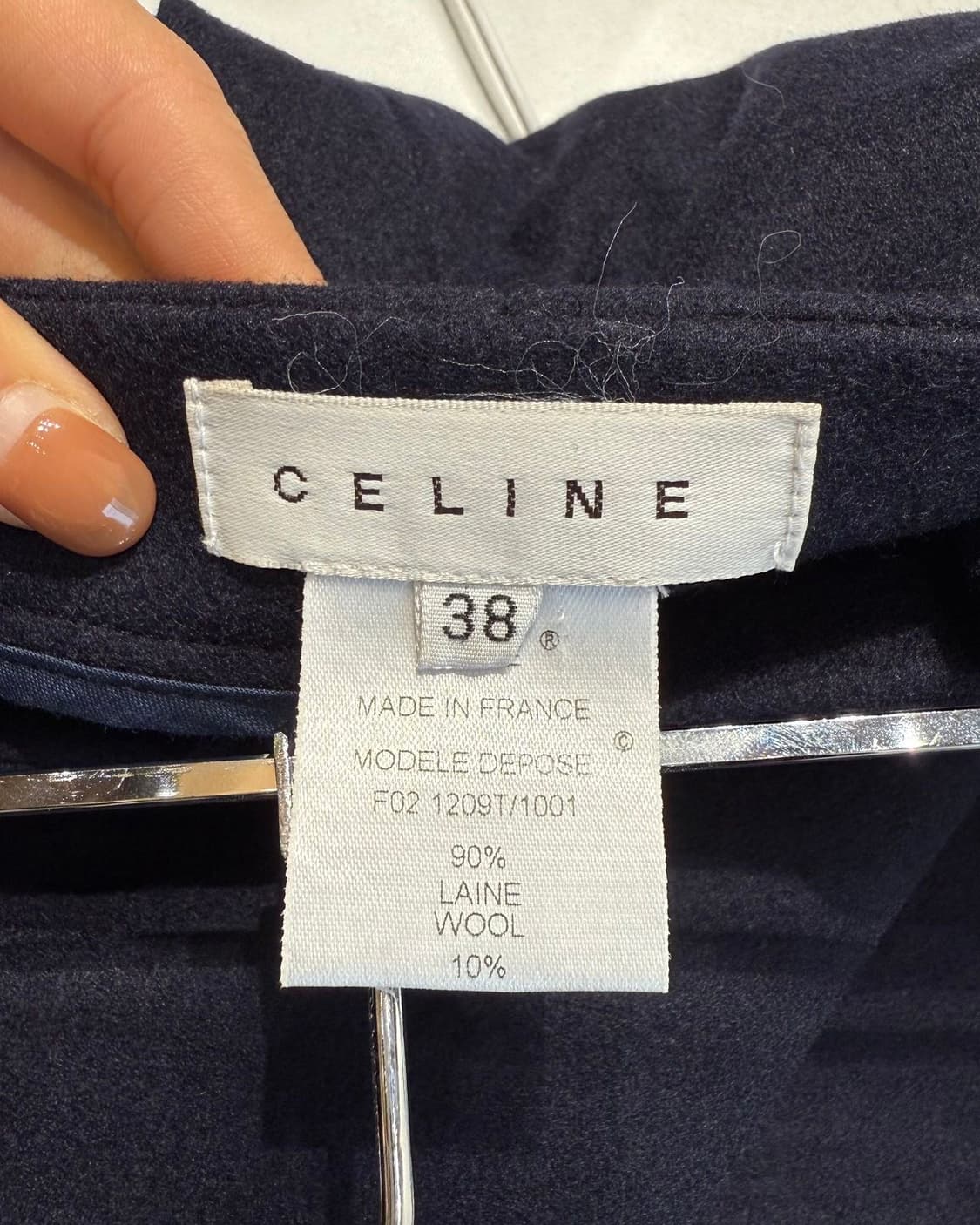 셀린느 네이비 골드 버튼 미디스커트  상품이미지8