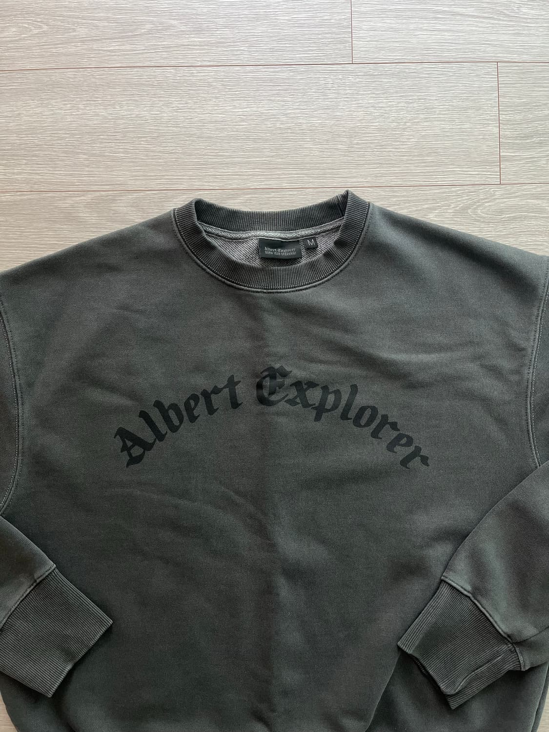 (새상품) 유니폼브릿지 맨투맨 상품이미지3