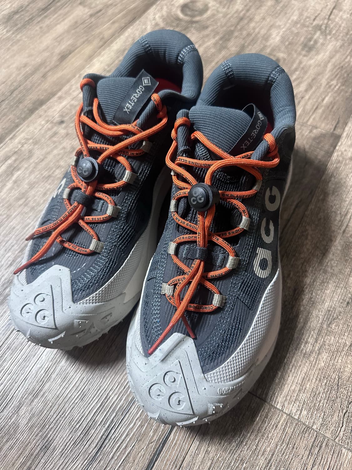 나이키 acg 마운틴 플라이 로우 고어택스 상품이미지1