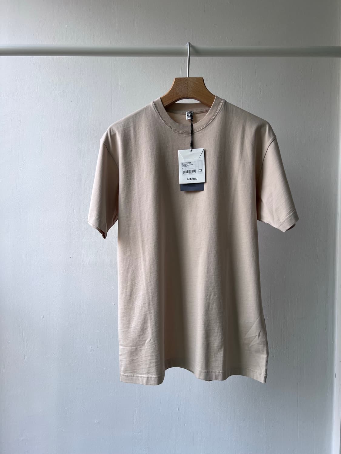(새상품) toteme 토템 오버핏 반팔 티셔츠 상품이미지1