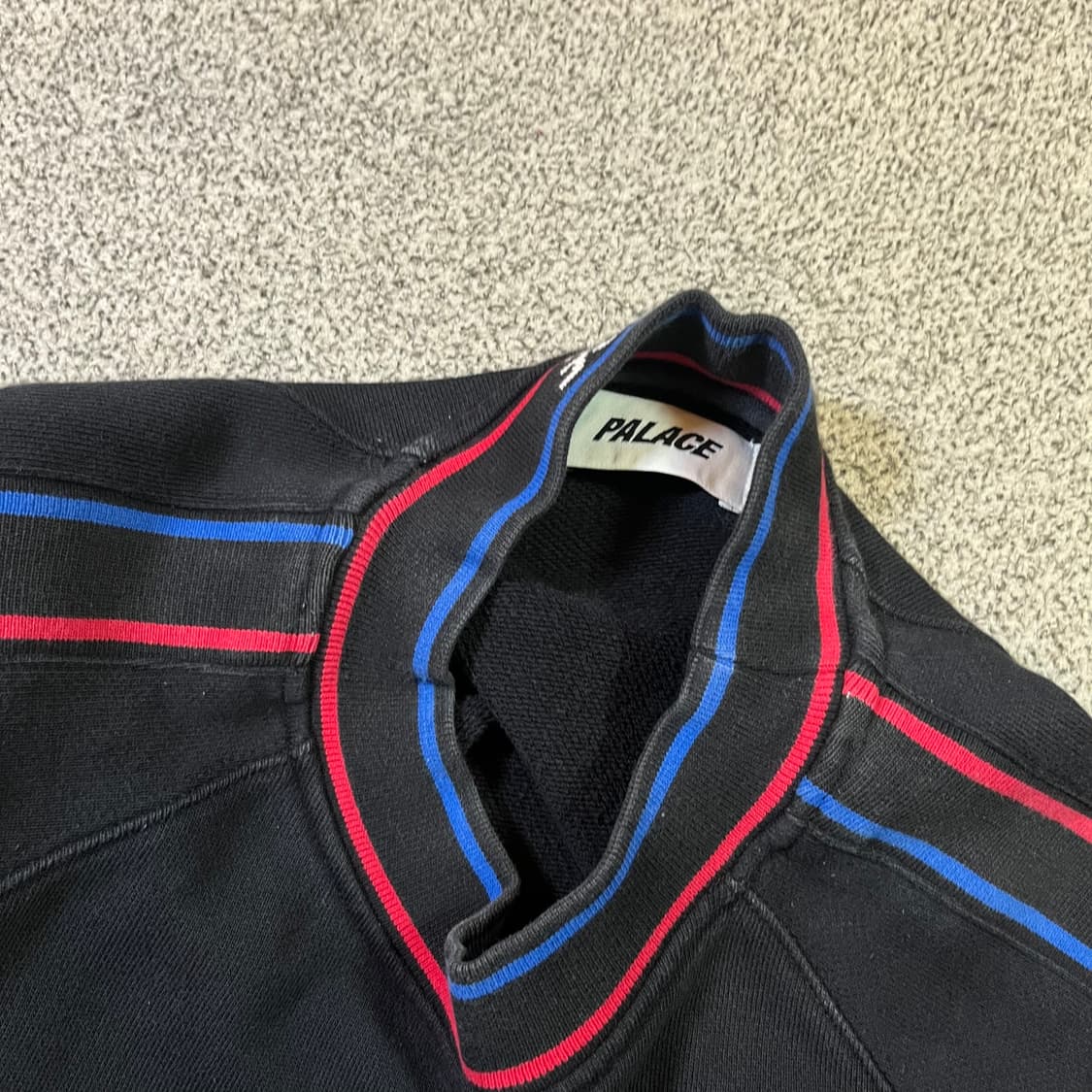 팔라스 트랙 라인 맨투맨  상품이미지7