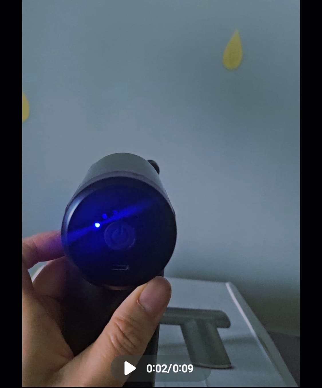 마사지건 Massage Gun — 거의 새상품 / 작동영상 있음
 상품이미지4