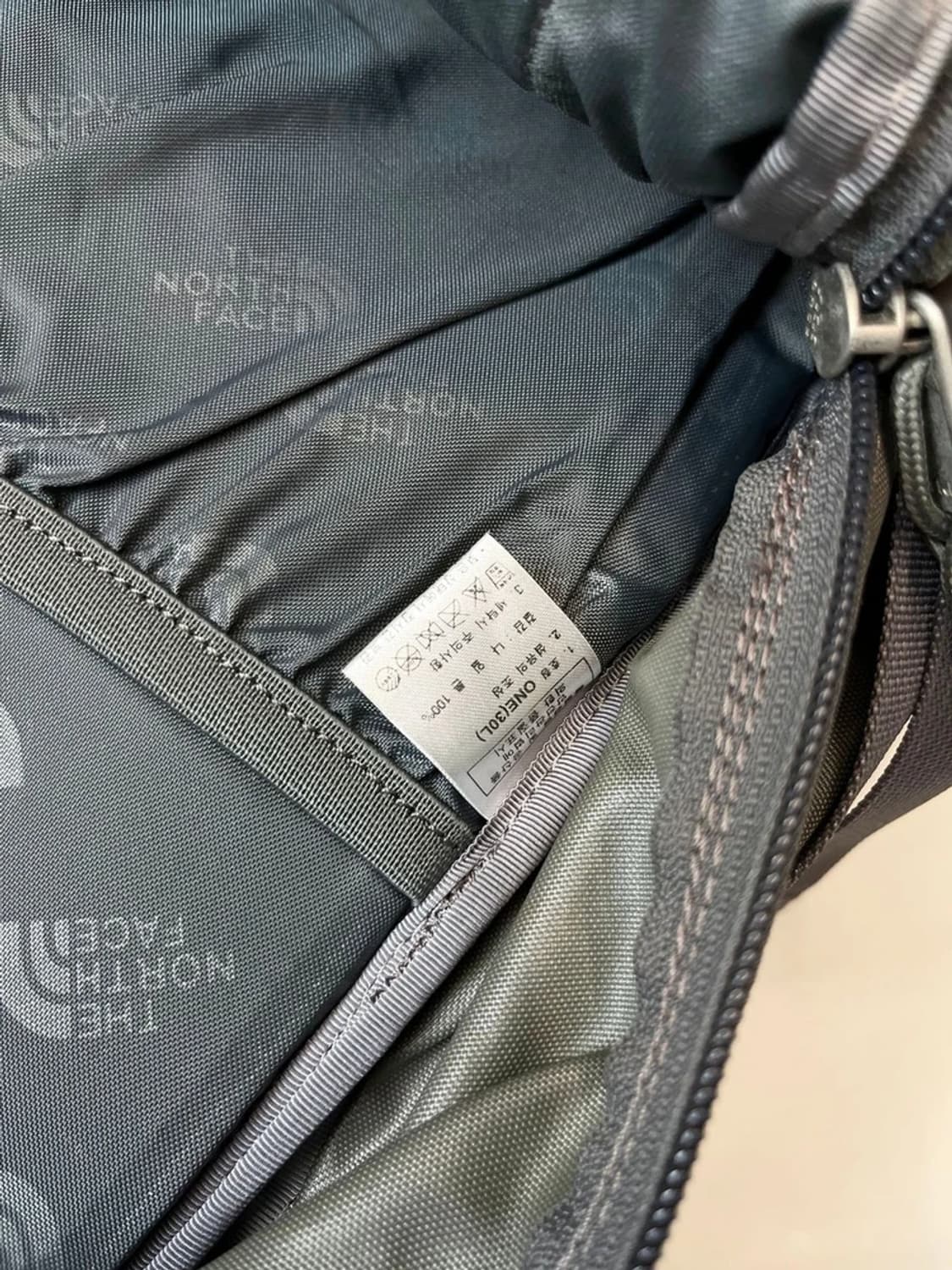 노스페이스 벤쳐 30L 배색 고프코어 백팩 A1448 상품이미지9