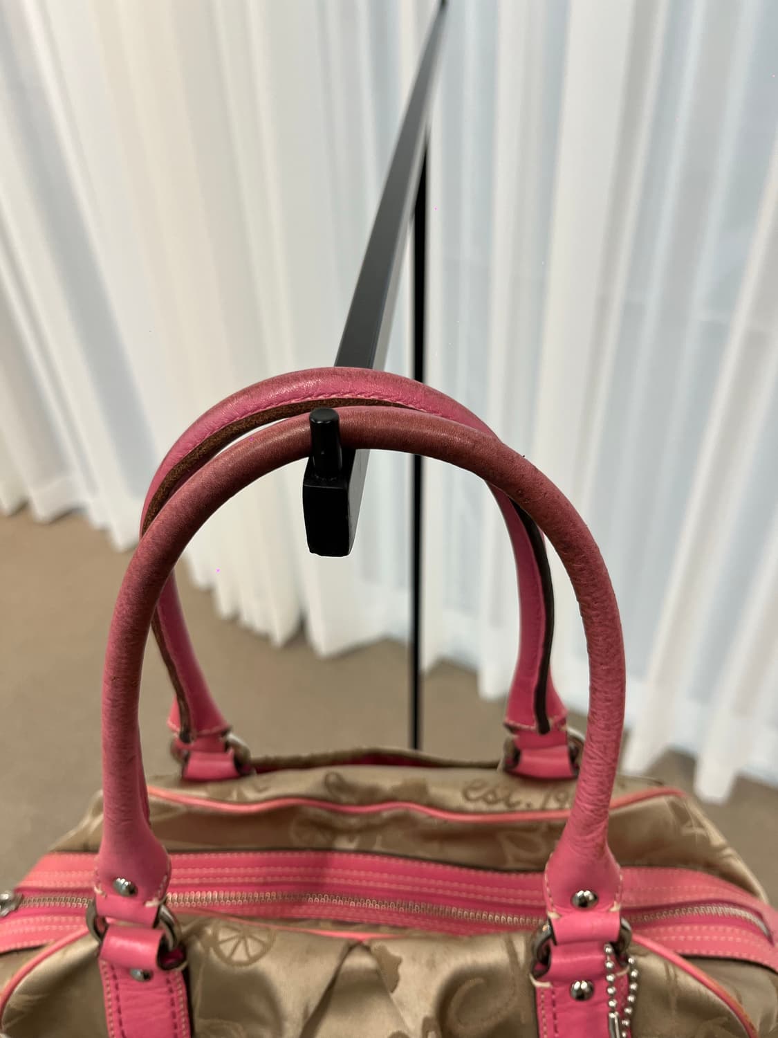 Coach Pink Point Beige Bag 상품이미지7