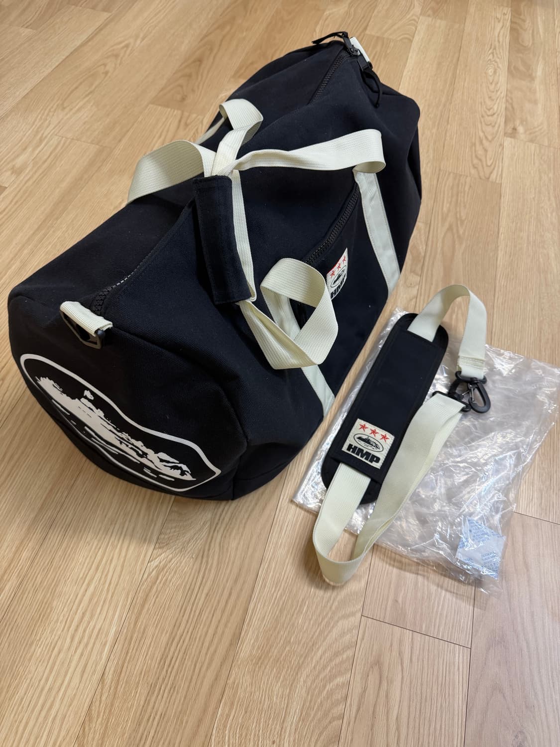 Crtz 코르테이즈 corteiz HMP 더플백 보스턴백 블랙 상품이미지2