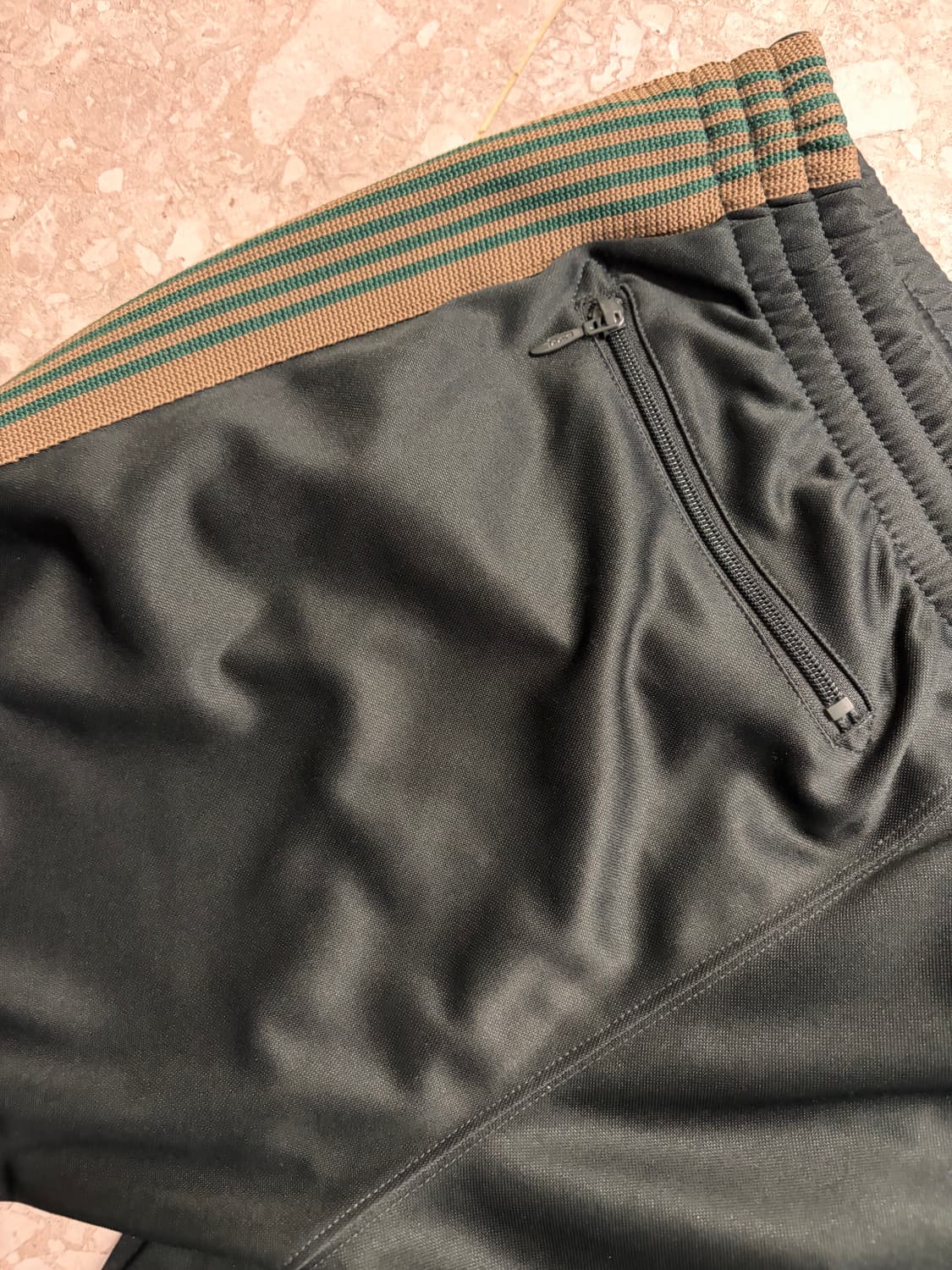 니들스 트랙팬츠 상품이미지3