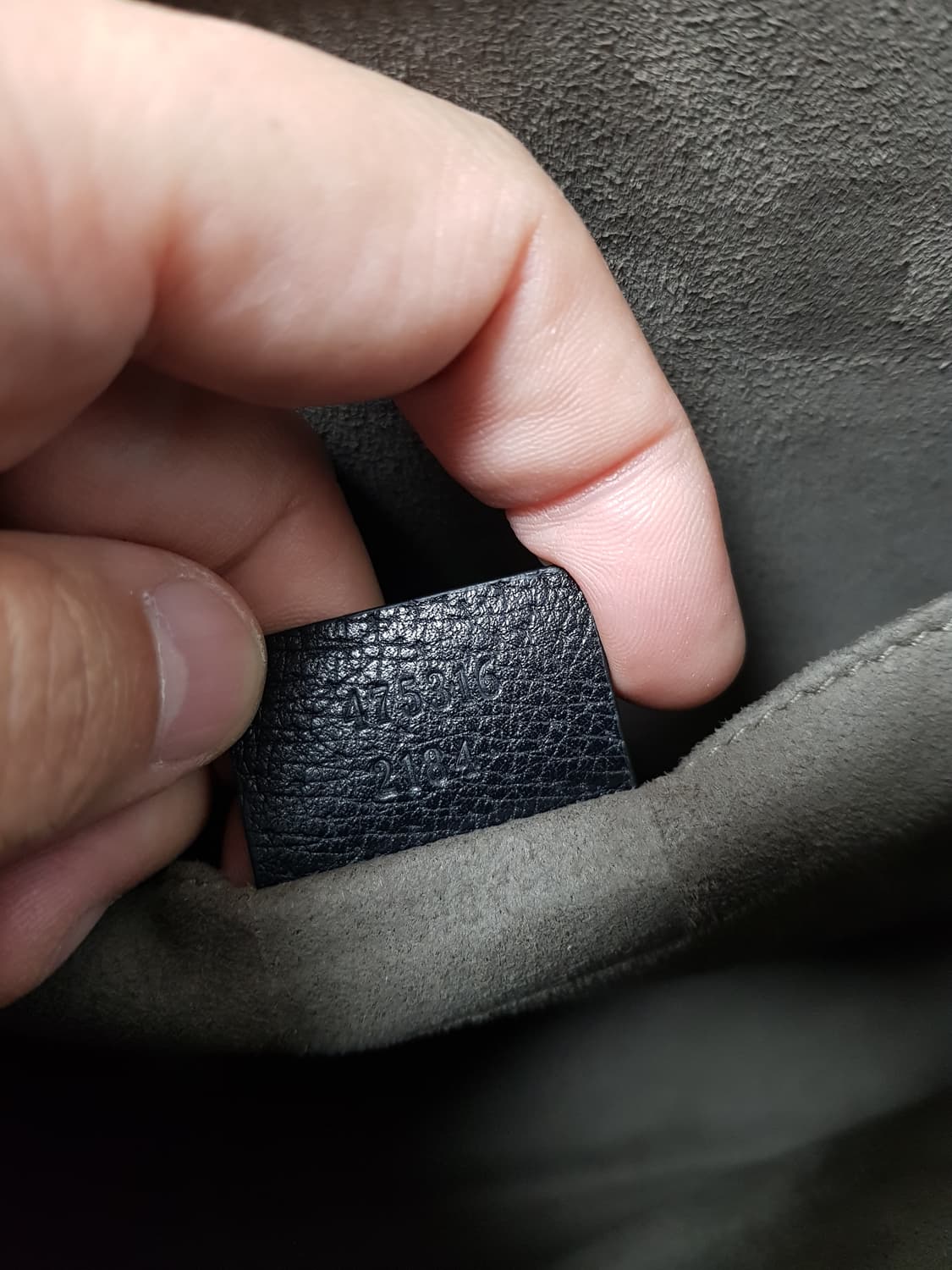 [정품] 구찌 로고밴드 레더클러치 블랙 상품이미지9