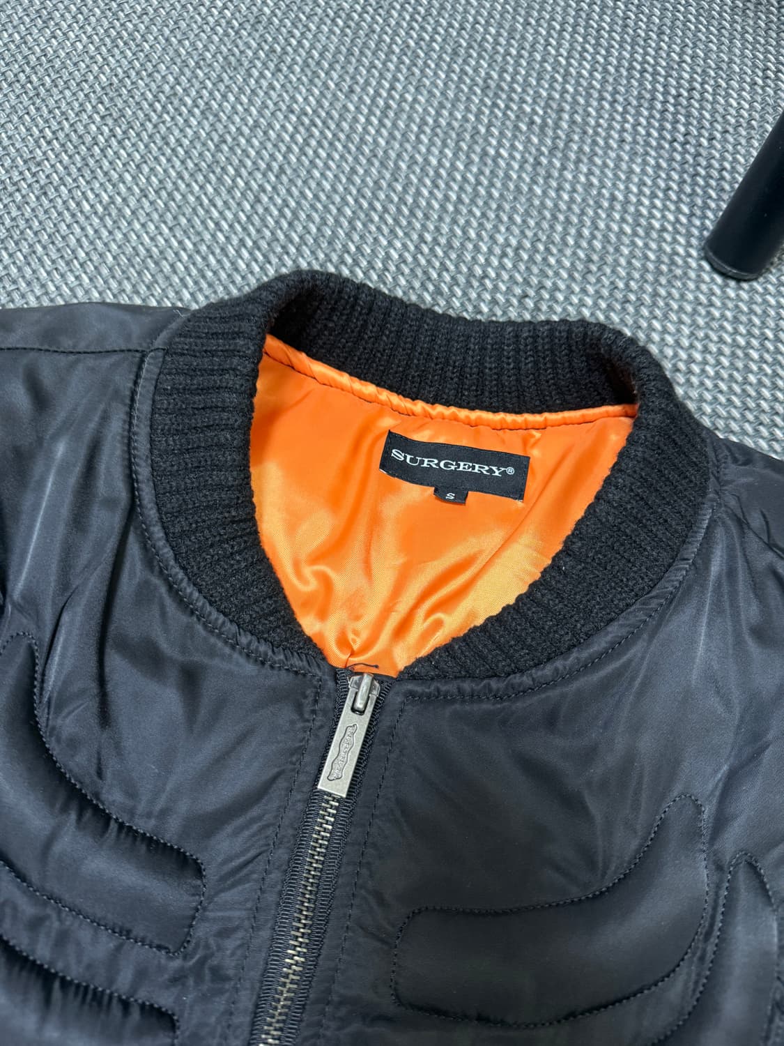 써저리 본 앰보싱 마원 블랙  상품이미지4