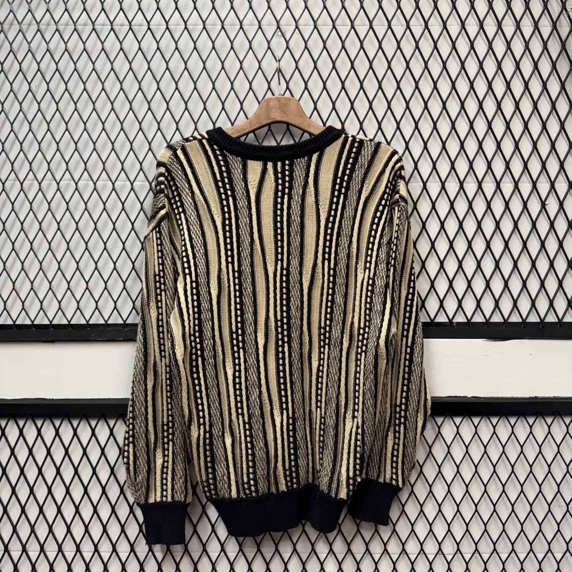 JPN VTG 멀티 스트라이프 패턴 울 니트 스웨터 케이블 디테일 베이지 상품이미지2