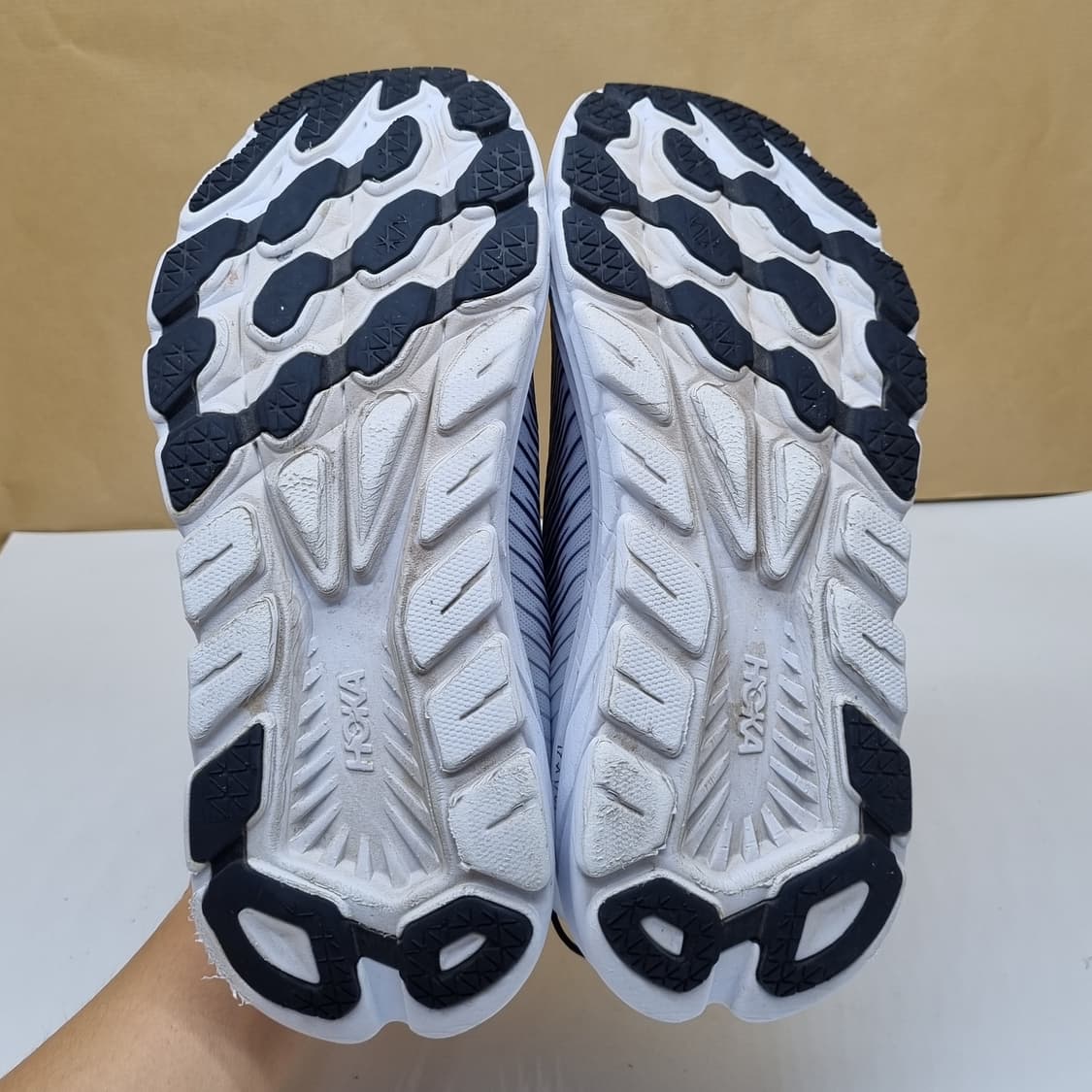 호카 링컨3 런닝화250 상품이미지3