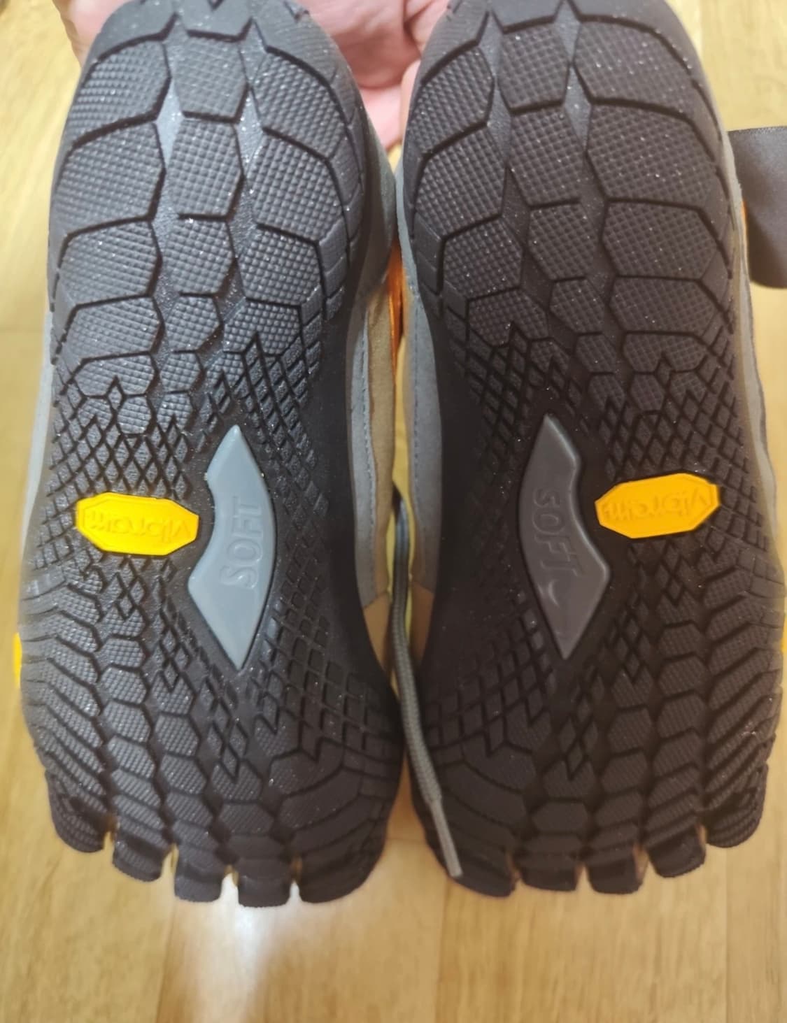 비브람 파이브 핑거스 42사이즈 판매 상품이미지3