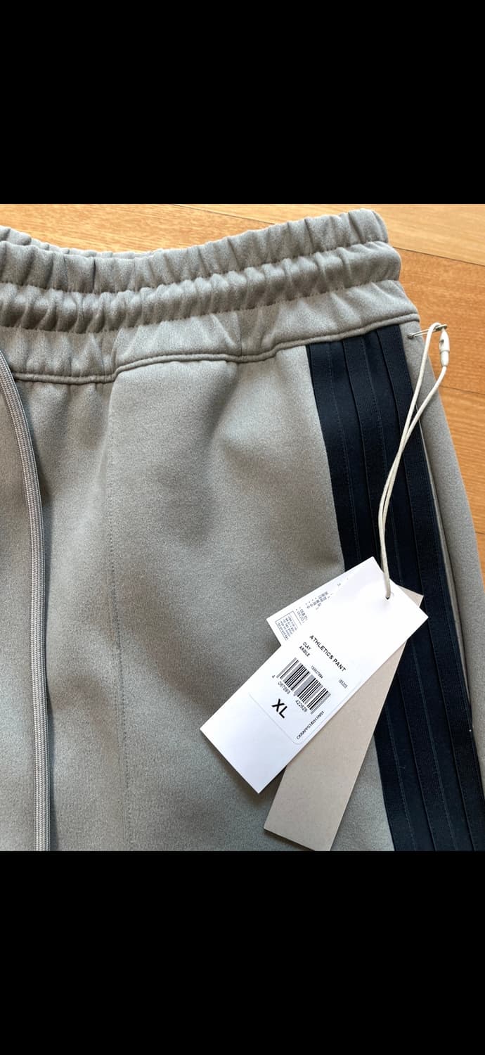 피어오브갓 아디다스 스웨이드 터치 와이드 트랙 팬츠 베이지 상품이미지5