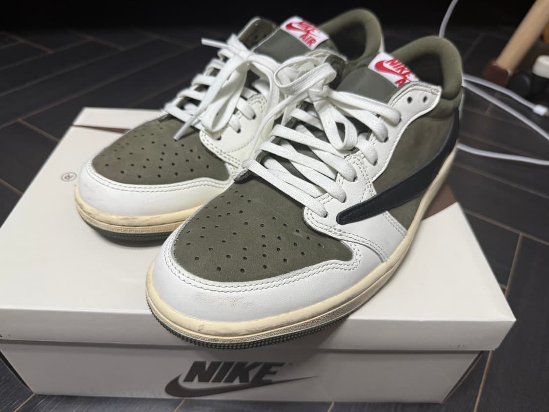 나이키 트레비스 스캇 올리브 270 상품이미지1