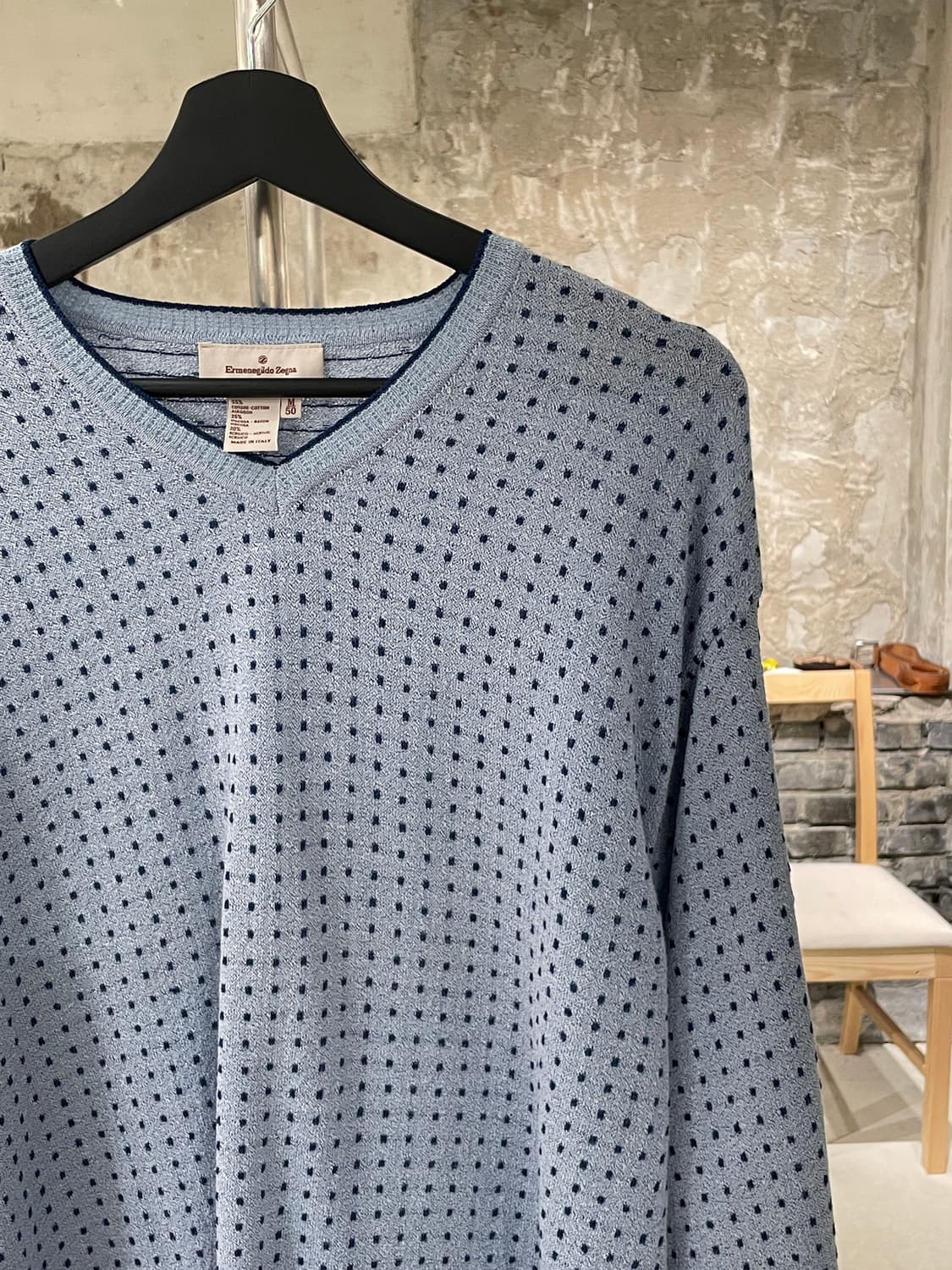 에르메네질도 제냐 스카이 블루 스트레치 도트 V넥 니트 상품이미지3