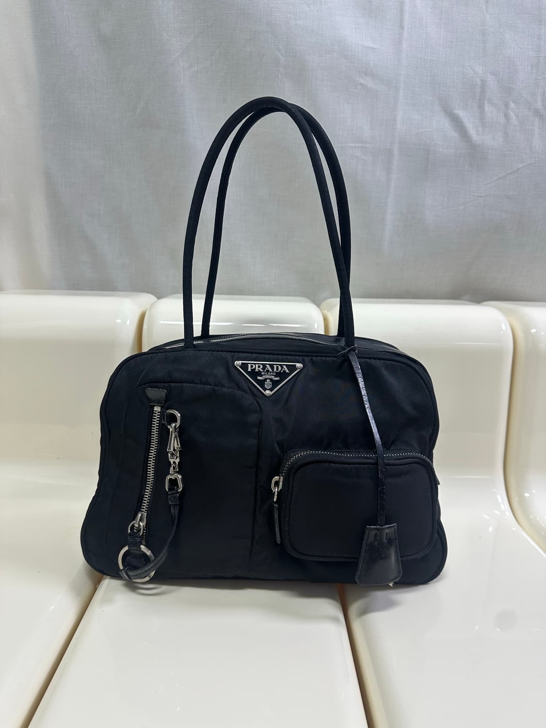 [A 정품] 프라다 포켓 키링 숄더백 상품이미지1