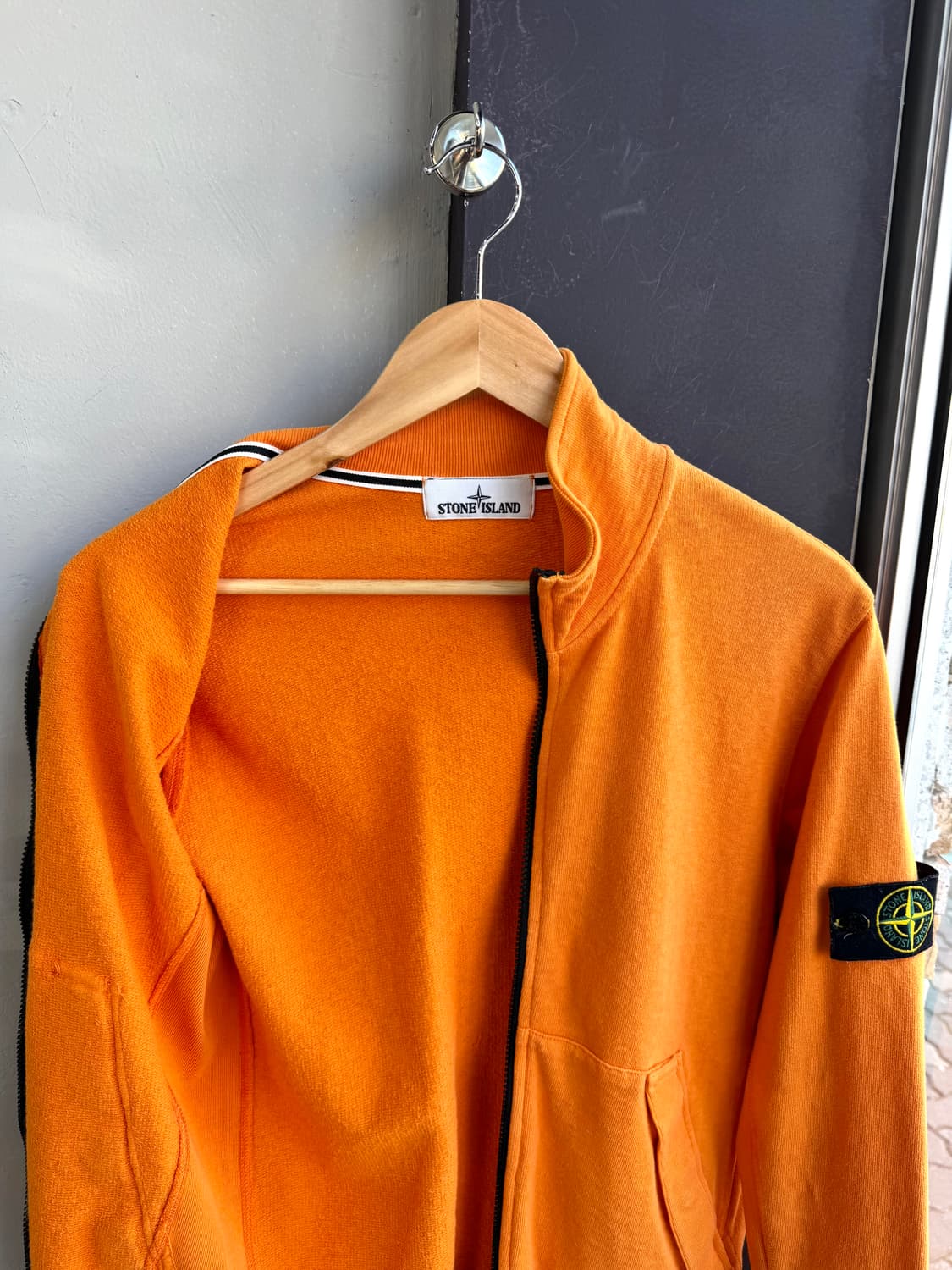 M/ 스톤아일랜드 와펜패치 오렌지 클래식 집업 상품이미지6
