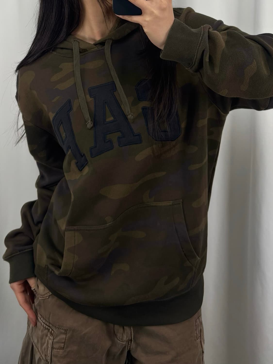 갭 빅로고 카모 후드티 상품이미지1