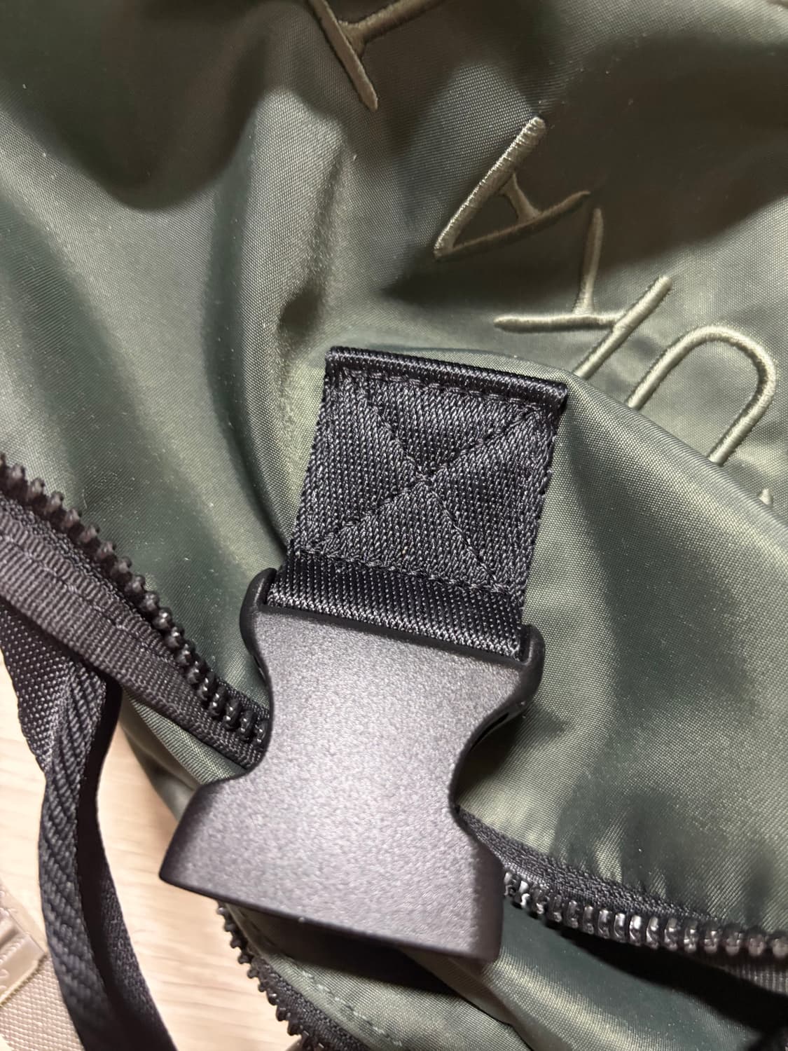 오니츠카타이거 백빽 상품이미지6