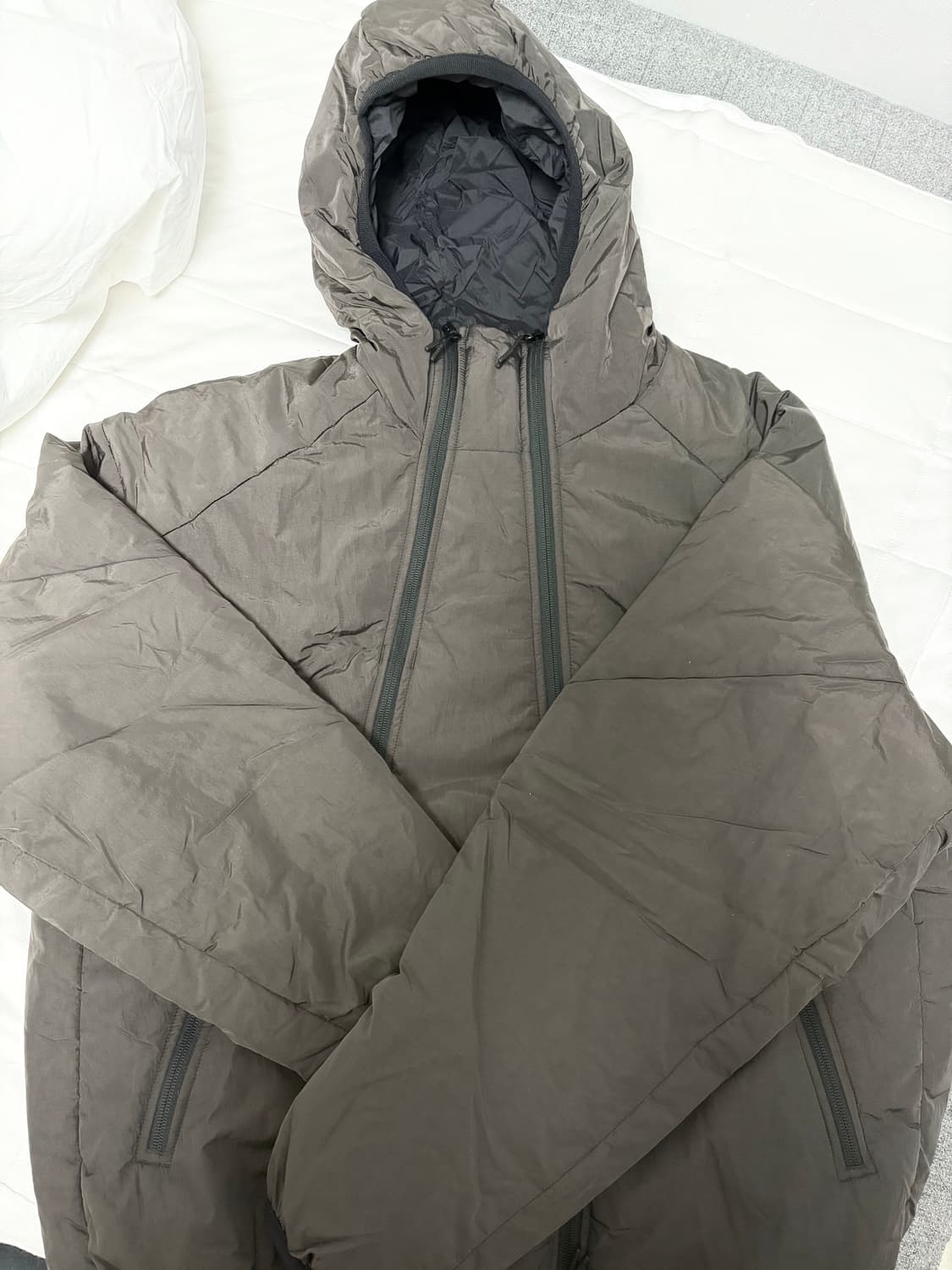 모이프 더블집 인슐레이트 파카 25시즌 2사이즈 판매합니다. 상품이미지1