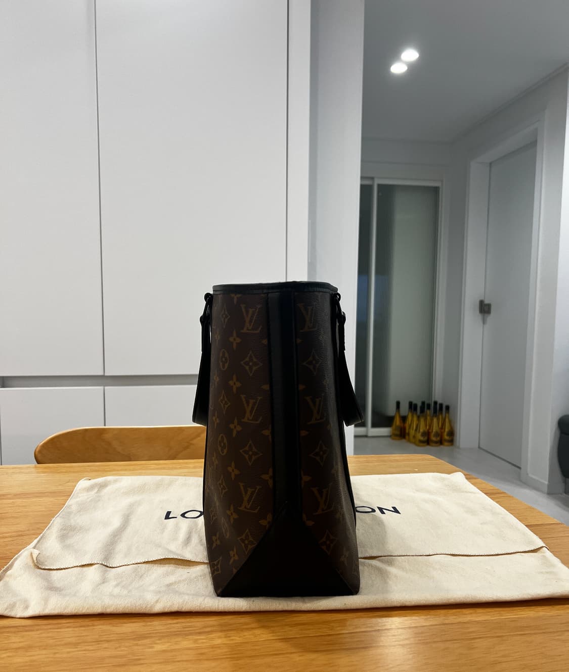 루이비통 마카사르 위켄드 토트백 상품이미지5
