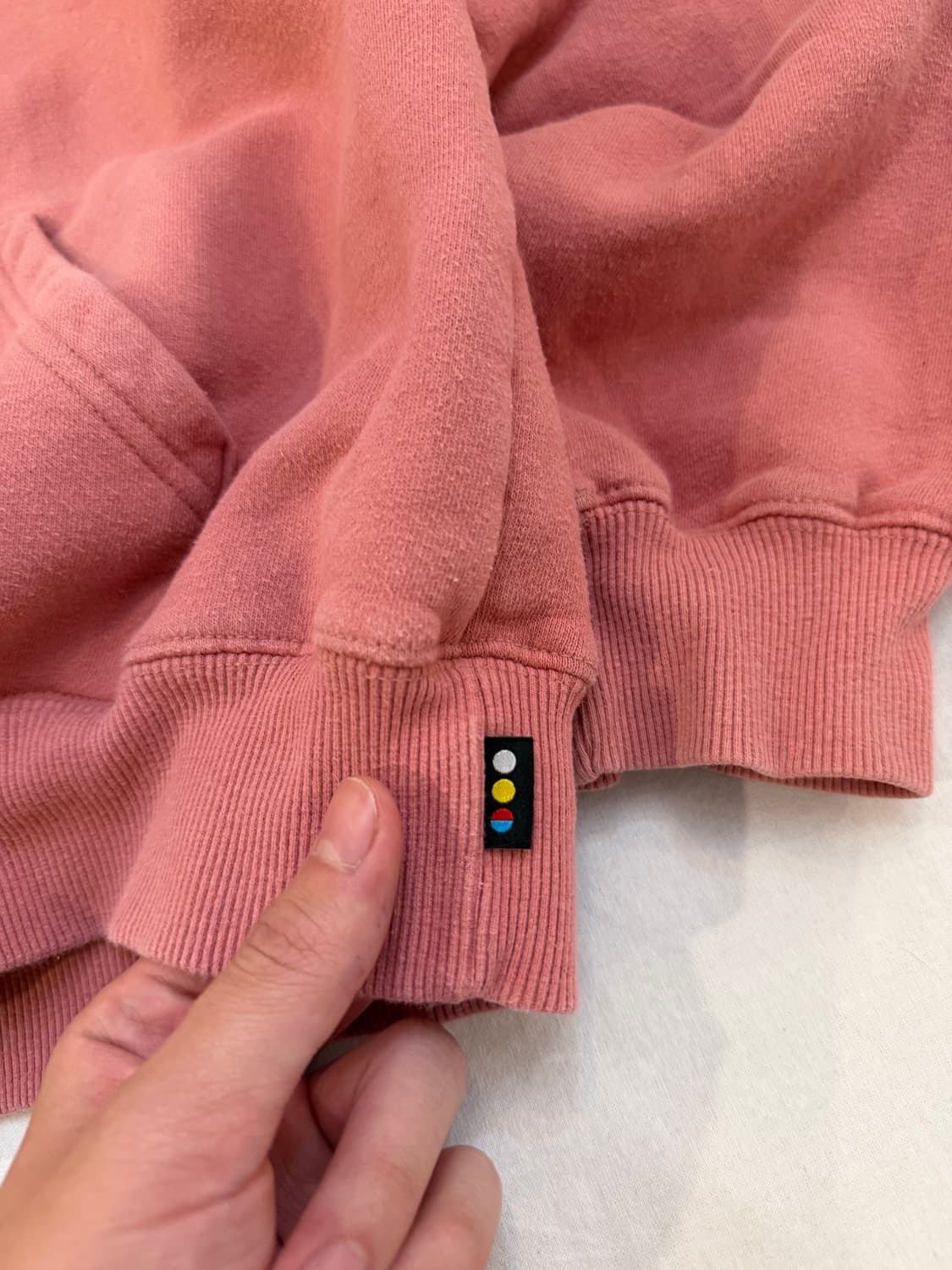 아이앱 스튜디오 후드티 로즈핑크 상품이미지3