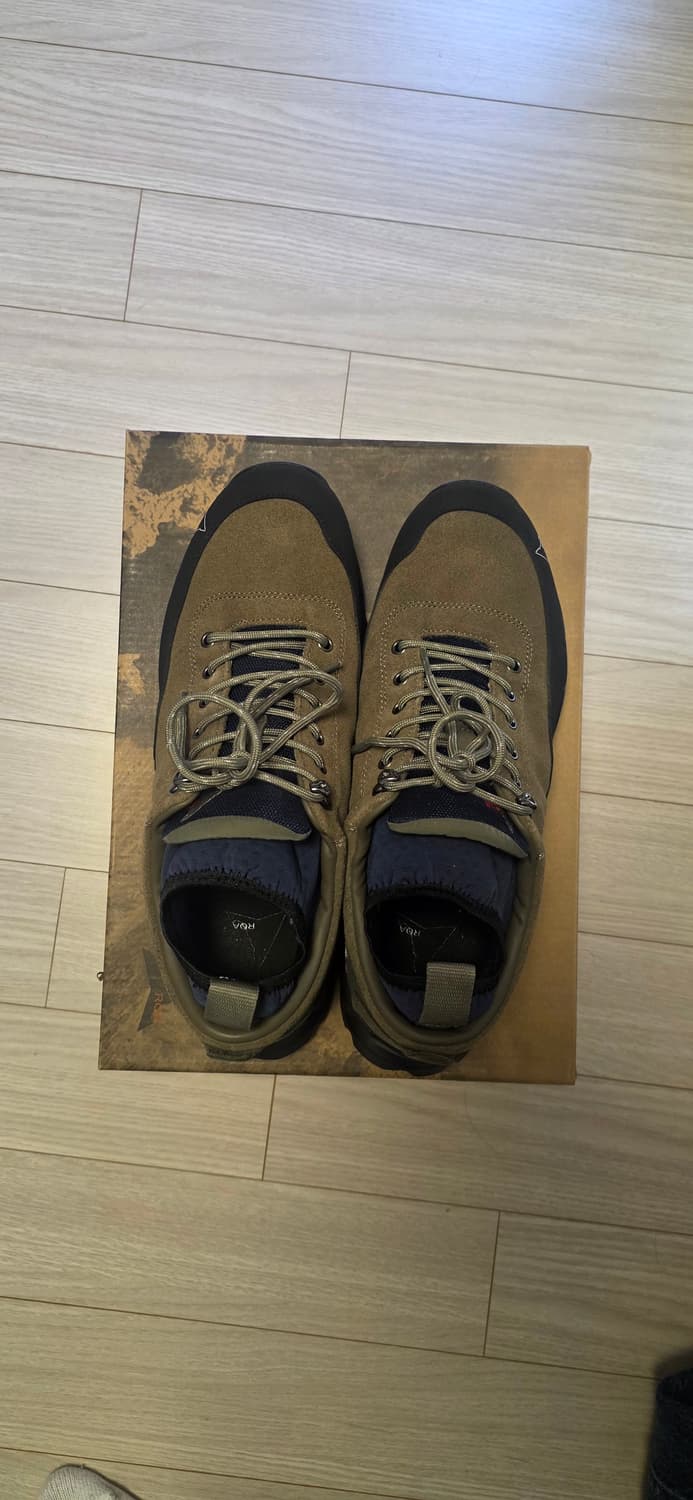 로아 닐 그레이-블루 43사이즈 거의 새것 상품이미지1