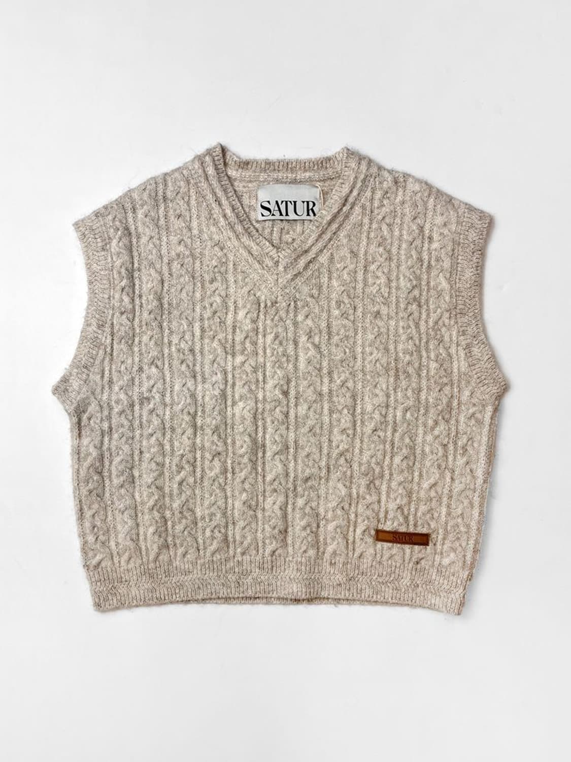 세터 SATUR 23FW 헤어리 케이블 브이넥 베스트 PN5147 상품이미지1