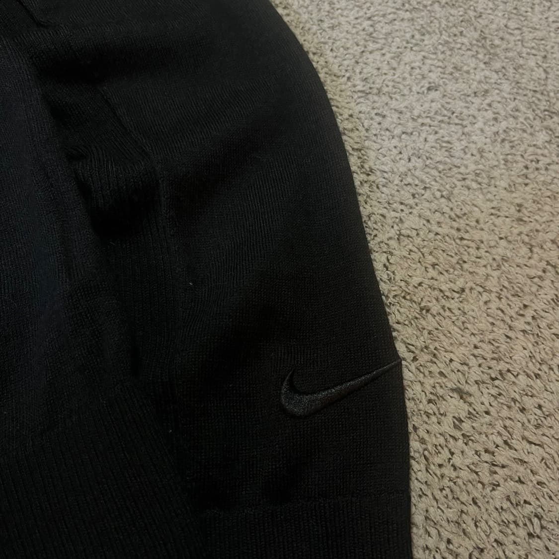 나이키 스우시 크루넥 니트 상품이미지2