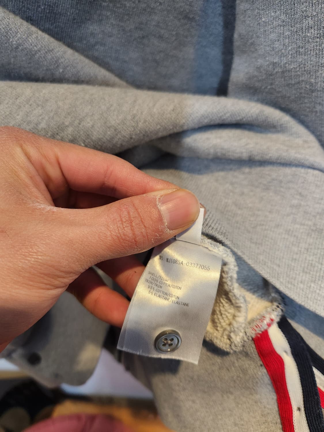 톰브라운 백삼선 맨투맨 그레이 3사이즈 상품이미지6