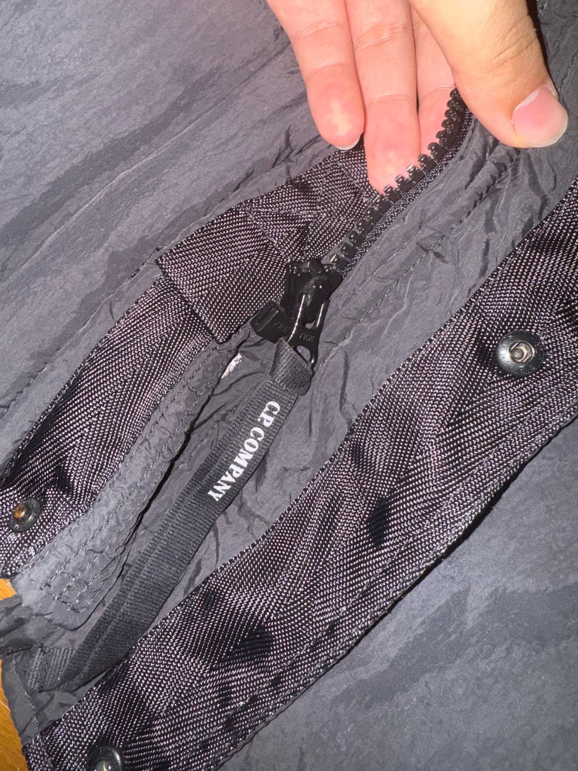 Cp컴퍼니 패딩 상품이미지2