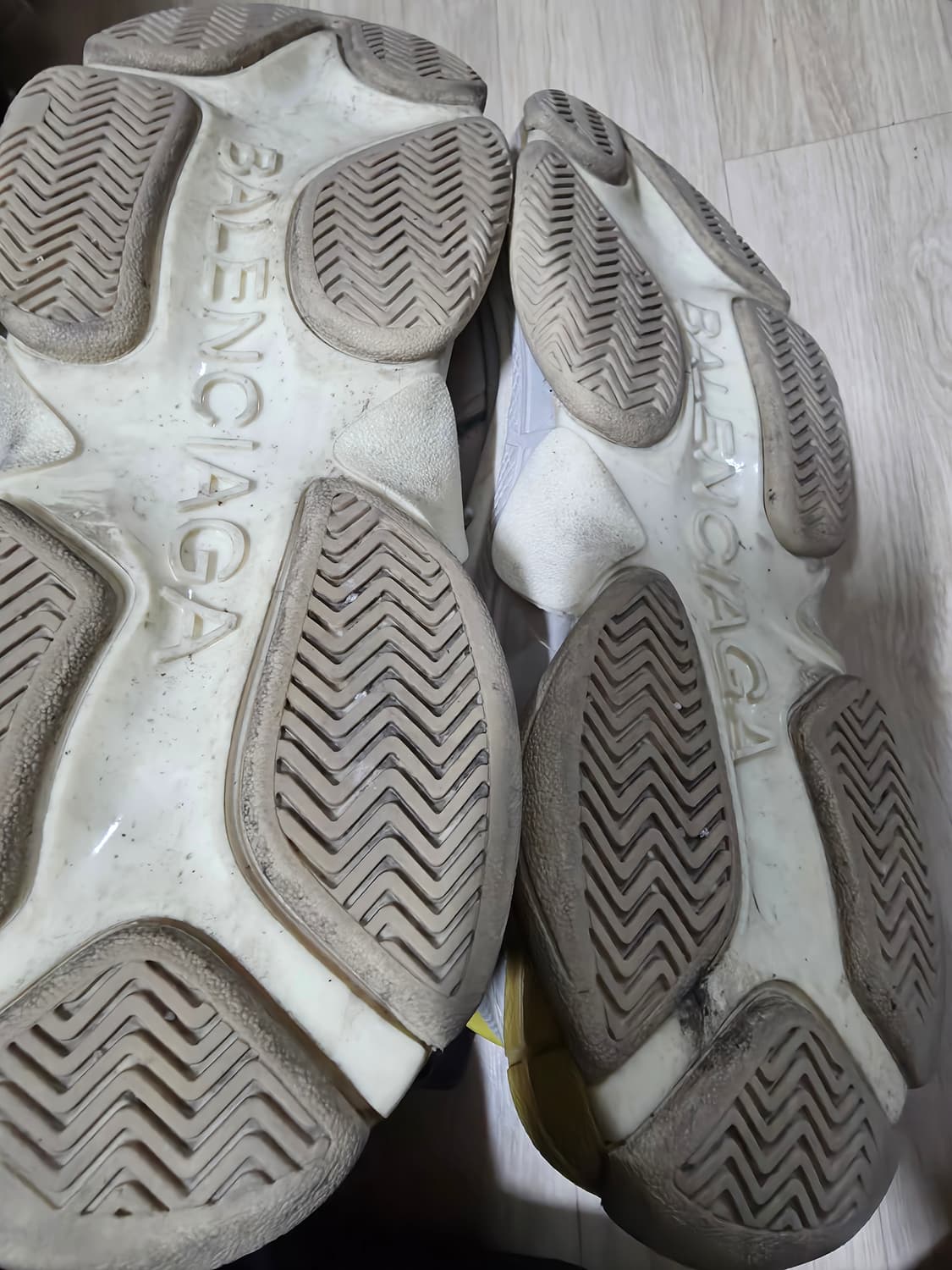 발렌시아가트리플S  43 상품이미지4