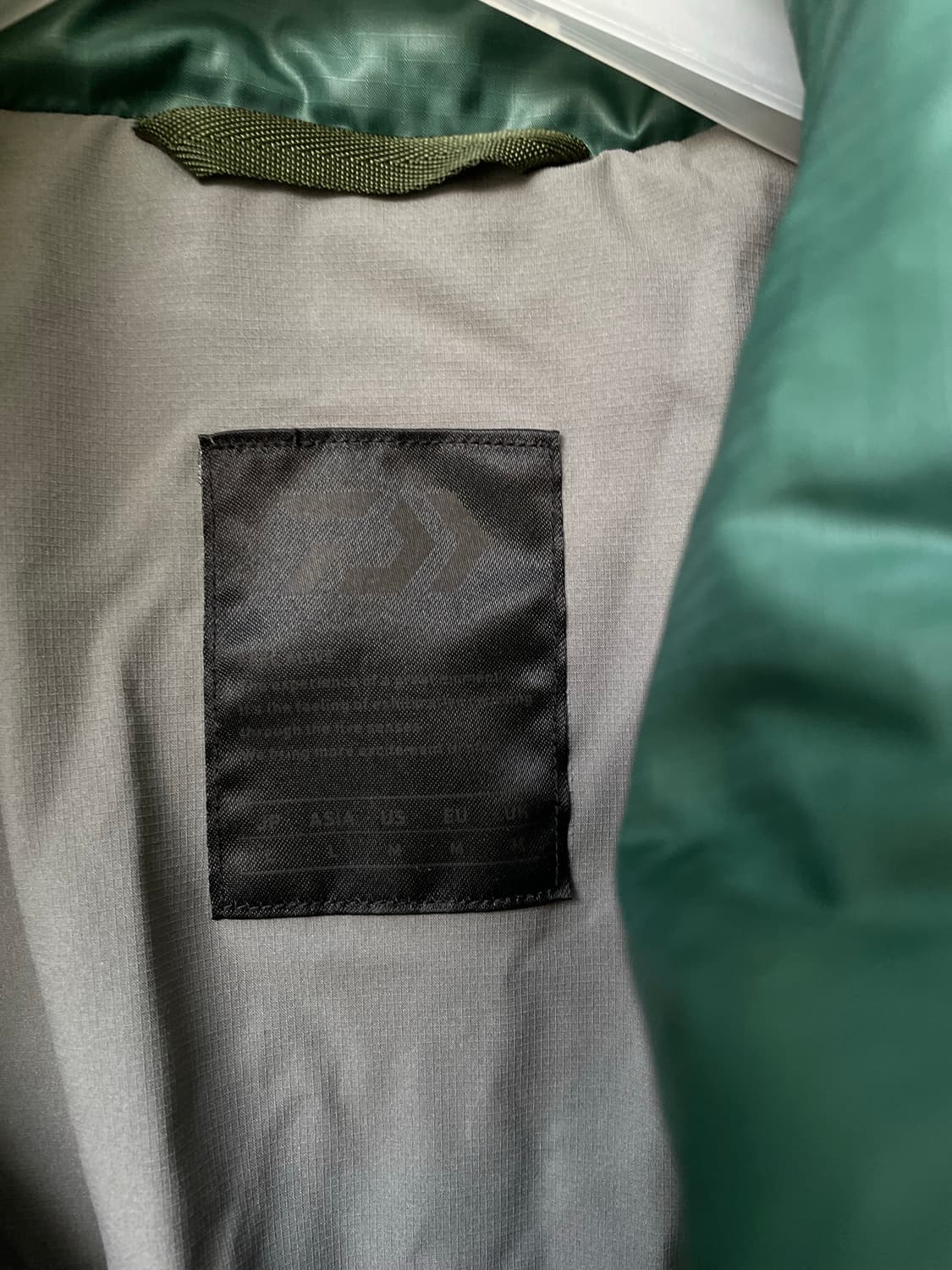 다이와피어 테크 백패커 다운 패딩 L 그린 상품이미지6