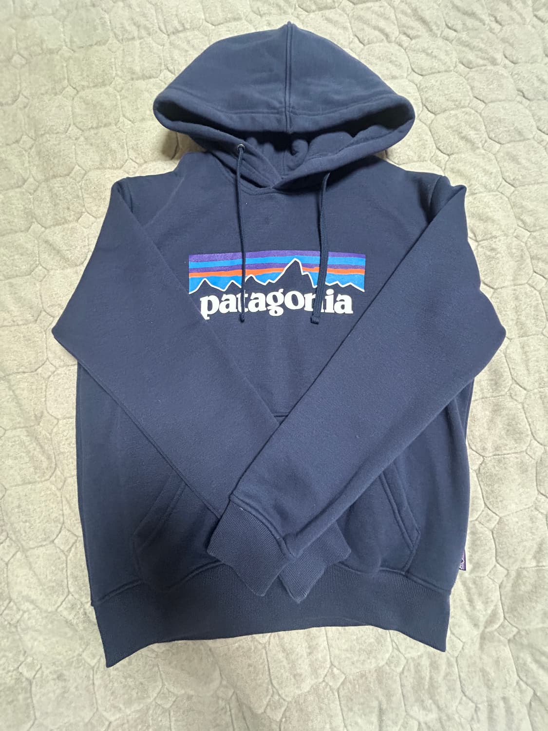 파타고니아 네이비 후드티 xs 상품이미지2