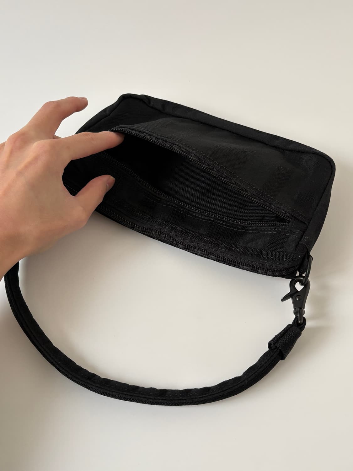 70th Tango Pouch Bag (Black) 상품이미지5