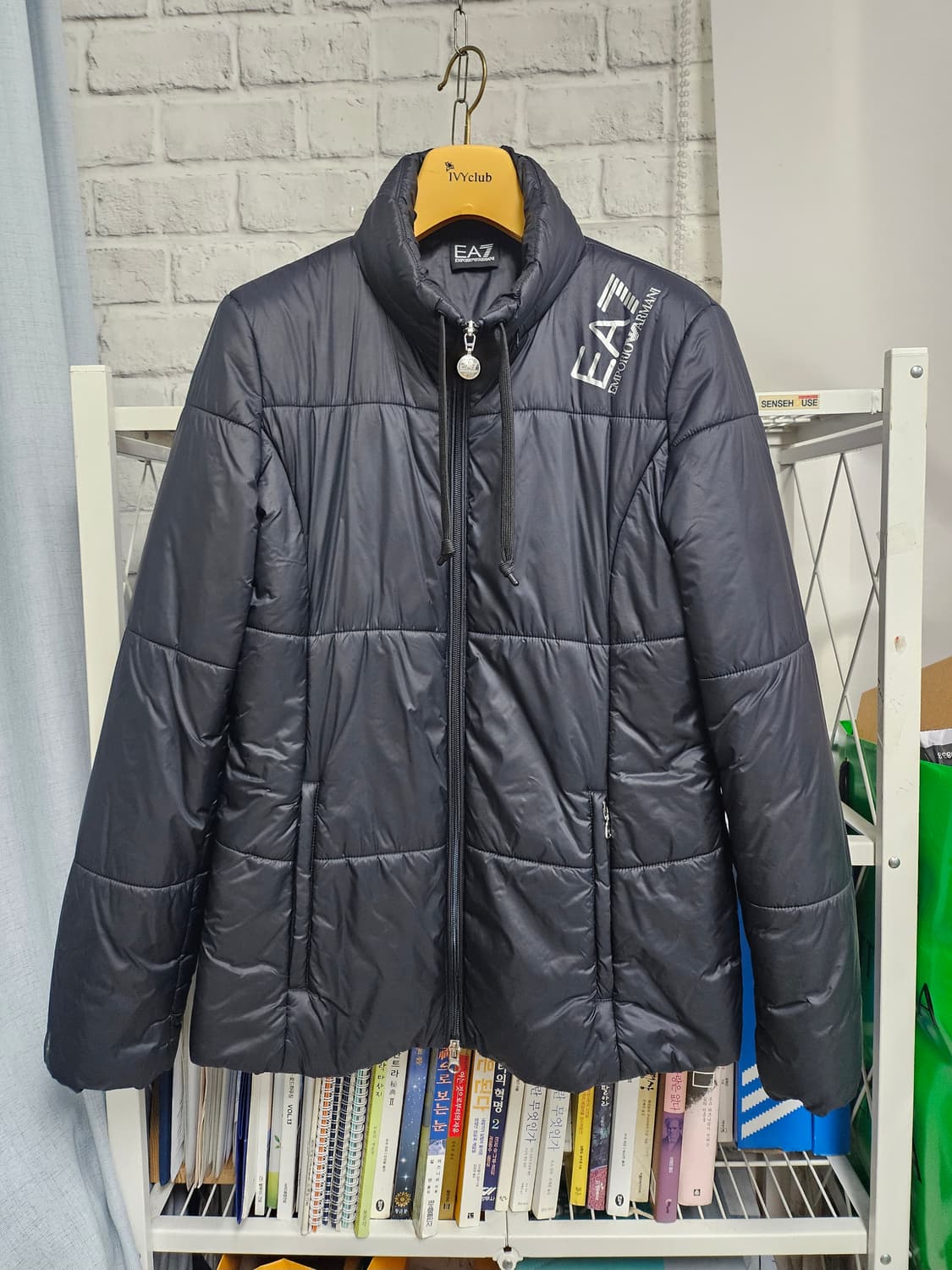 엠포리오아르마니 여성패딩 66 후드 경량패딩 AD05 상품이미지1