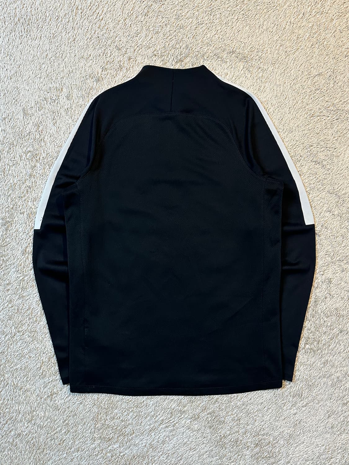 나이키 드라이핏 스우시 사이드라인 기능성 하프 반집업 블랙 상품이미지3