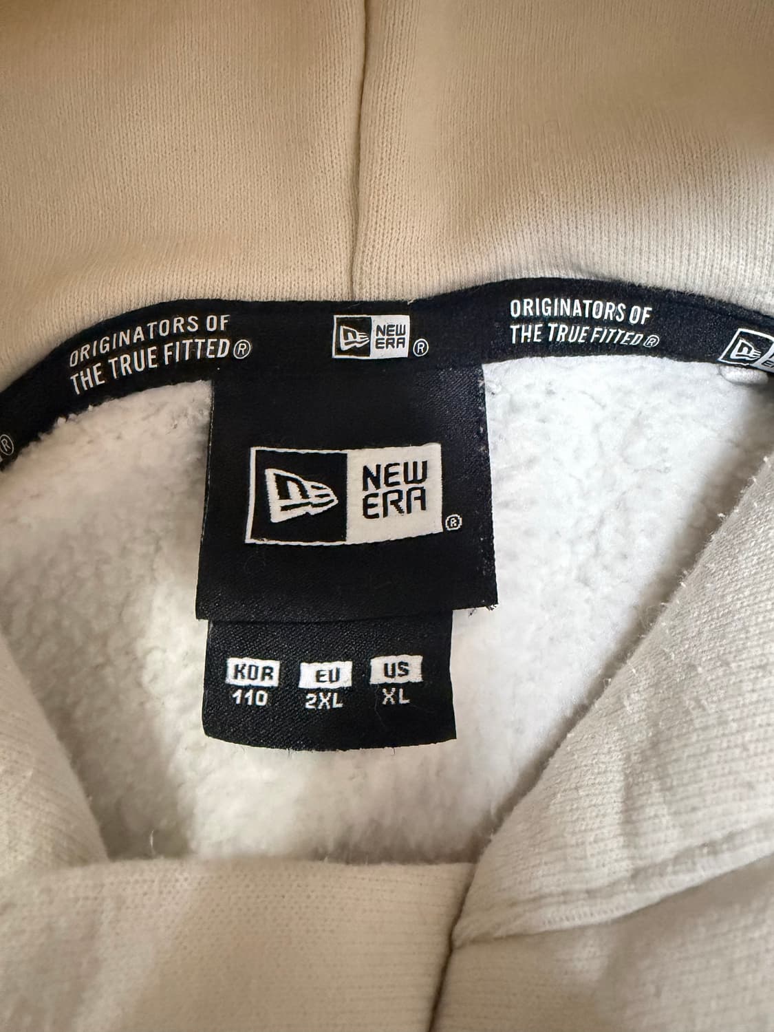 [110] 뉴에라 양키스 아이보리 안기모 후드티 상품이미지4