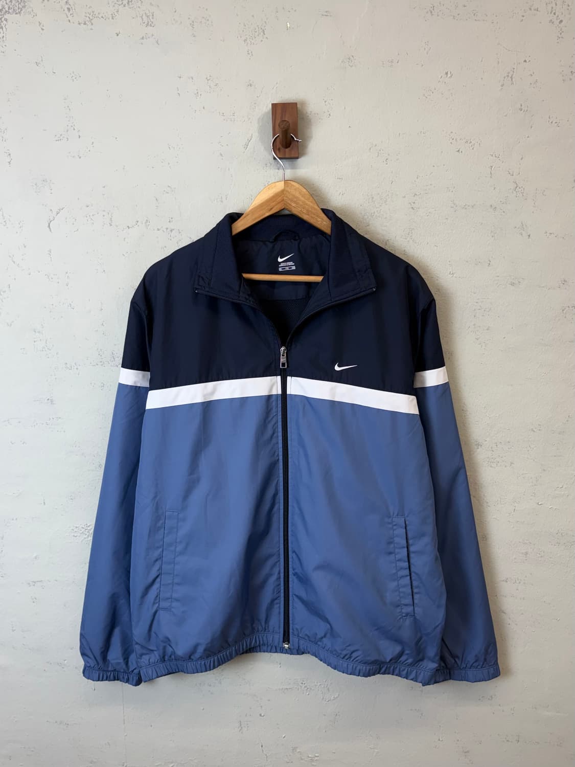 나이키 빈티지 스우시 바람막이 상품이미지1