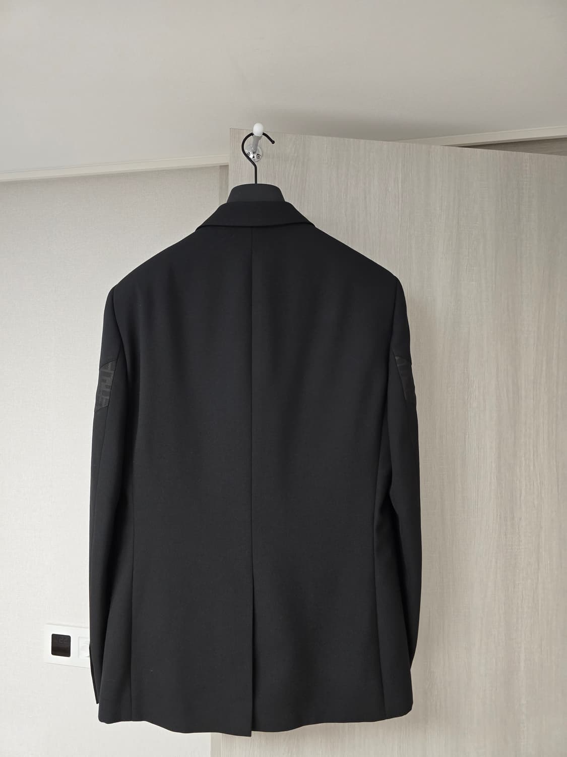 펜디 주카패턴 블랙 블레이저 50 상품이미지5