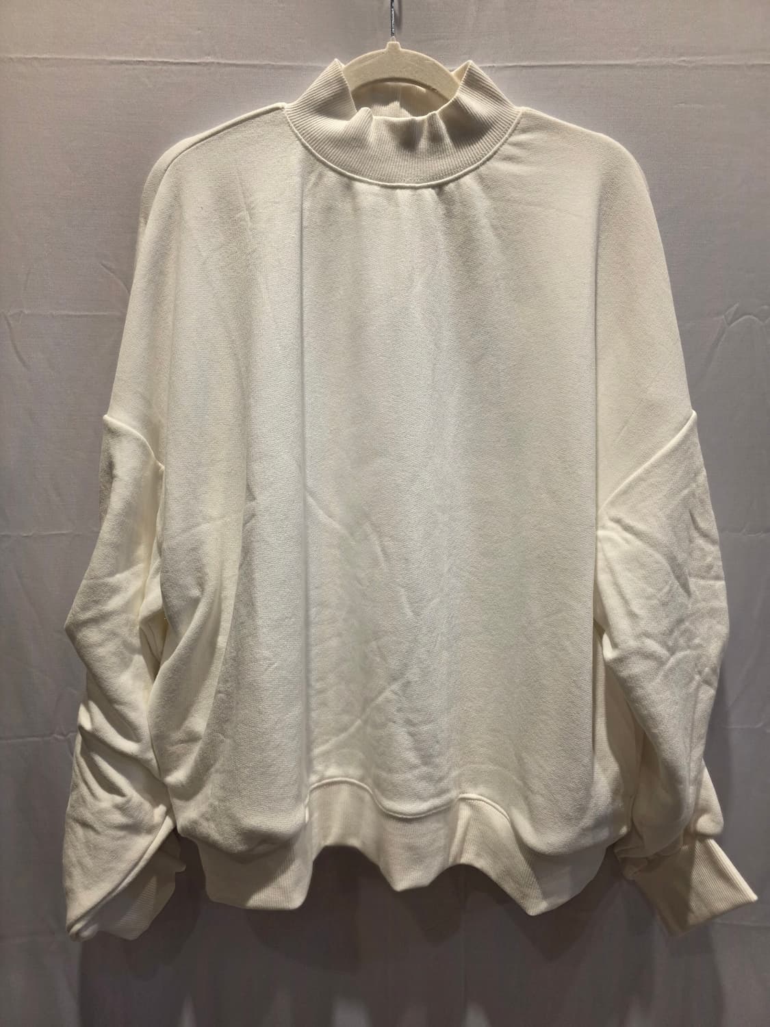 아베까띠 맨투맨 상품이미지1