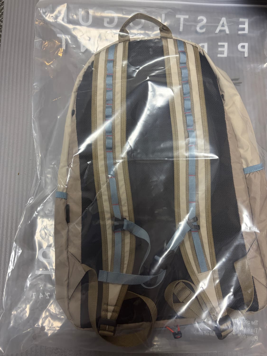 이스트로그x마지언타이틀 트레블 백팩 상품이미지5